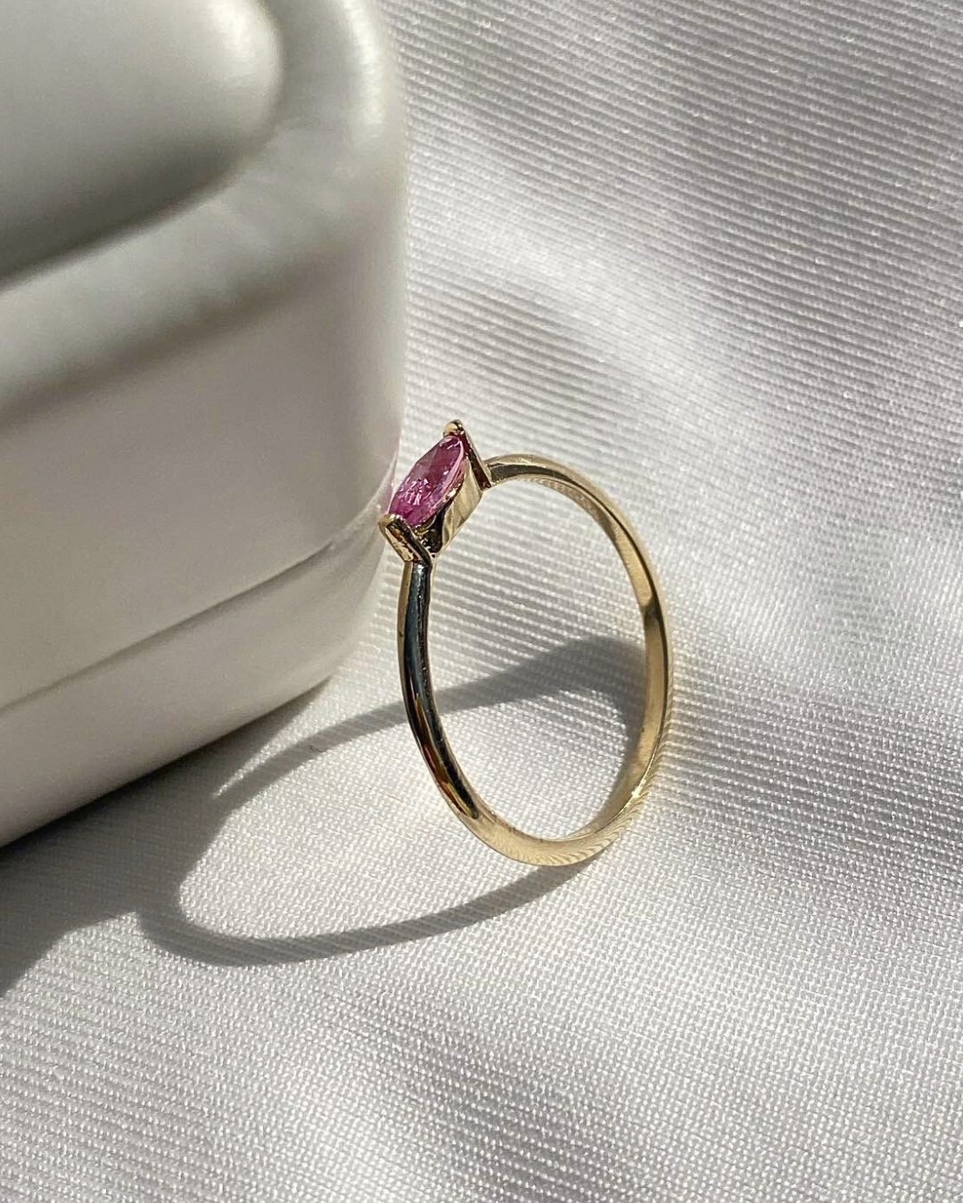 Solitario Zafiro rosa corte marquisse — foto 4