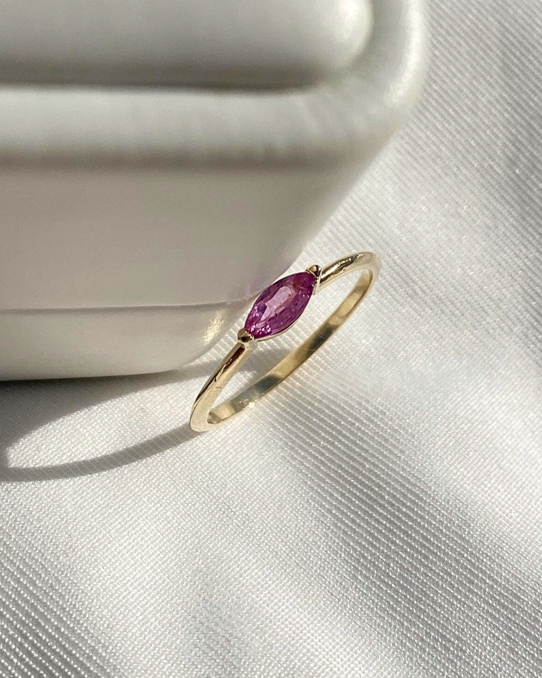 Solitario Zafiro rosa corte marquisse — foto 3
