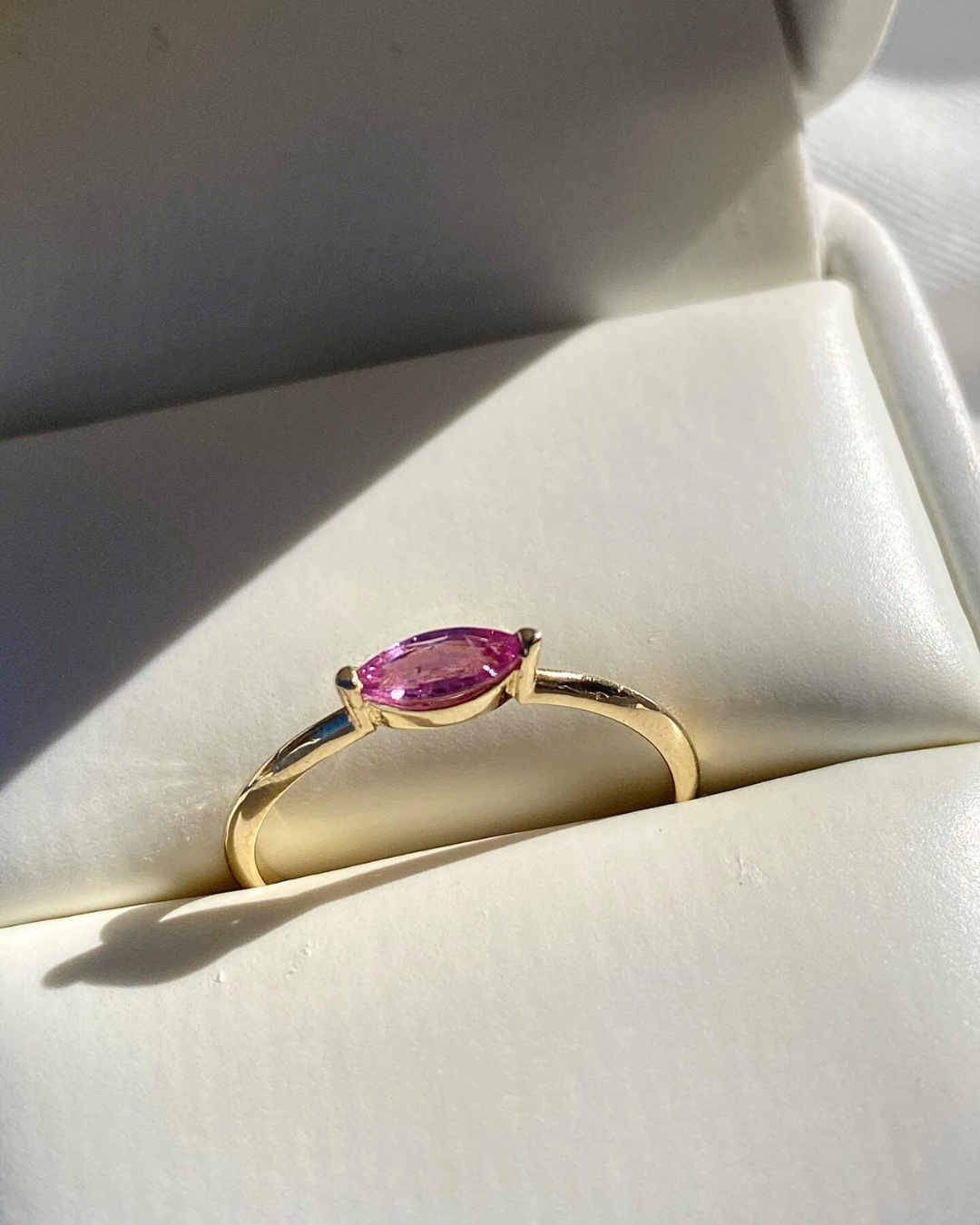 Solitario Zafiro rosa corte marquisse — foto 2
