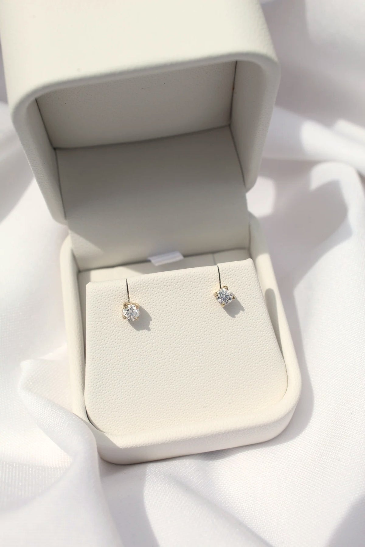 Aretes — foto 1